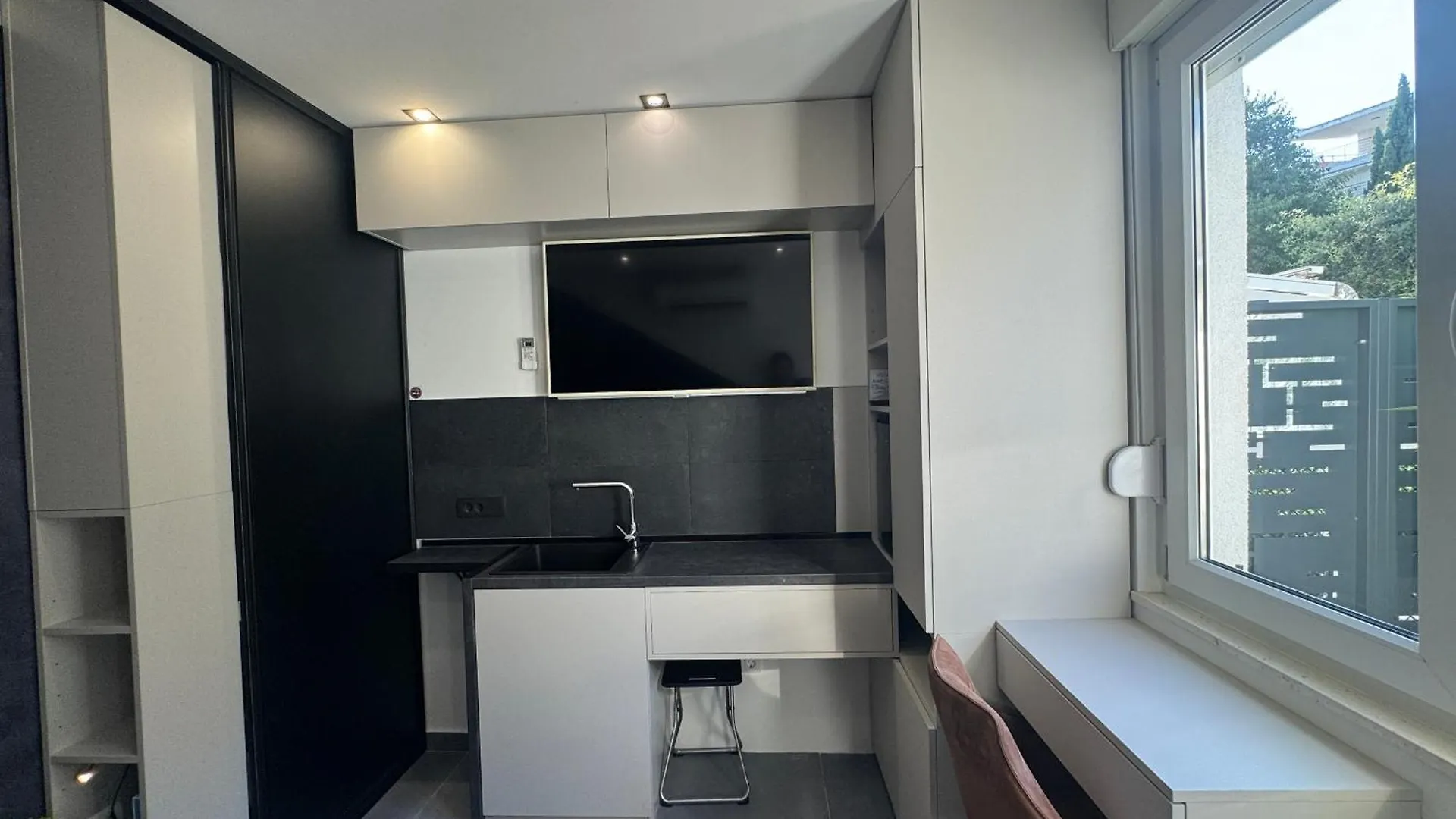 Apartman Lodore Del Mare At Most Beautiful Beach Znjan Croatia